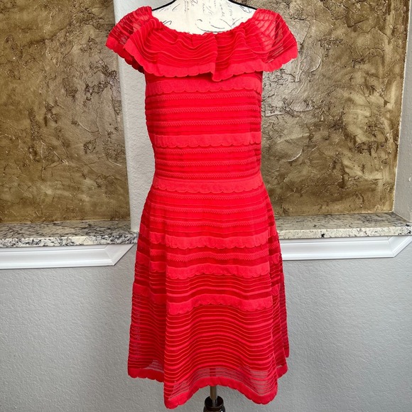Missoni Dress Womens 46 Knit Flirty Mesh Overway Scalloped Italy Red Cocktail - Picture 1 of 11